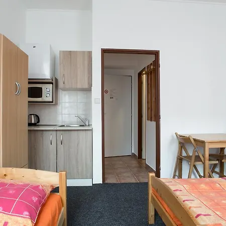 Hostel Holeckova Praag