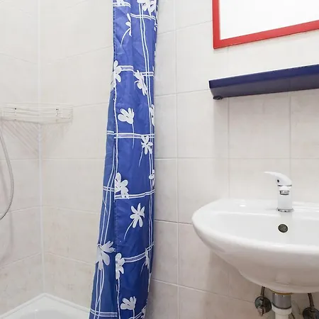 Hostel Holeckova *