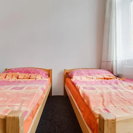 Hostel Holeckova *