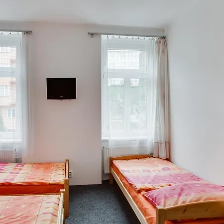 Hostel Holeckova *