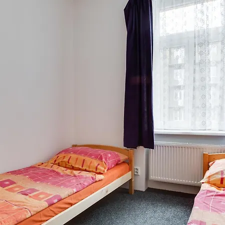 Holeckova Hostel