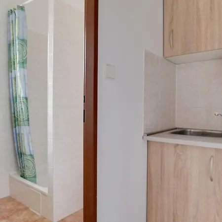 Hostel Holeckova Praag
