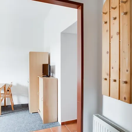 Hostel Holeckova Praag