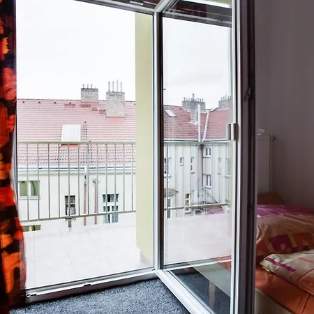 Hostel Holeckova *