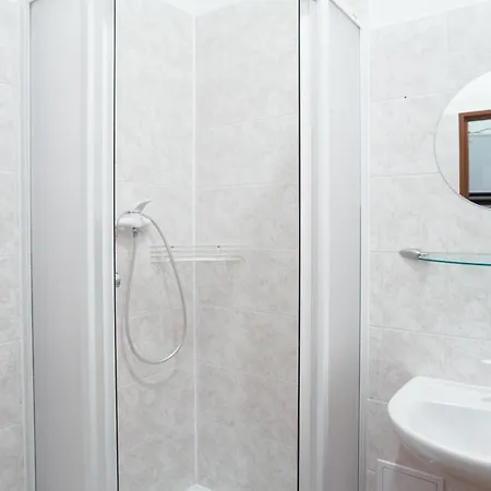 Hostel Holeckova Praag